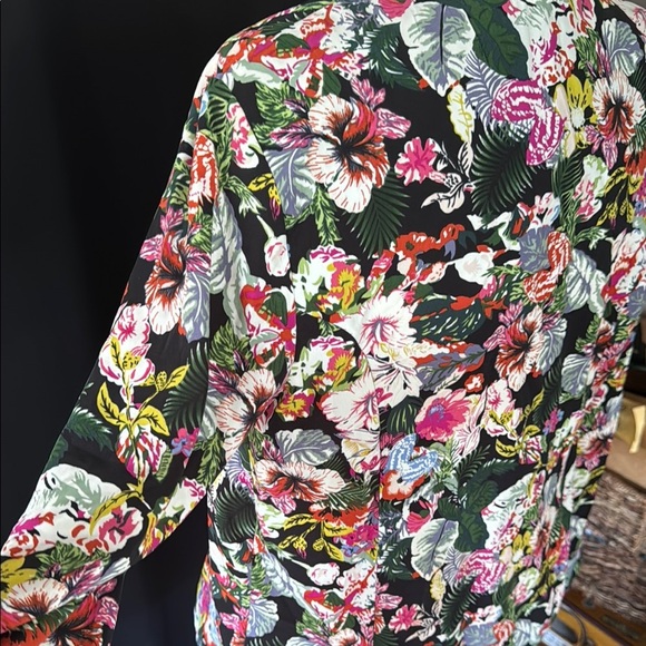 Colorful Floral Open-Front Jacket - Picture 6 of 8
